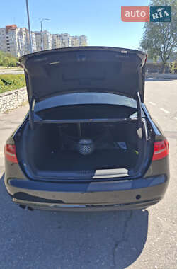 Седан Audi A4 2012 в 