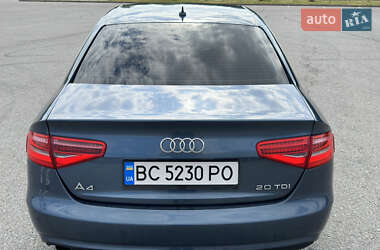 Седан Audi A4 2015 в 