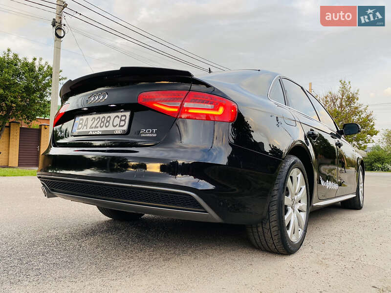 Седан Audi A4 2015 в Кропивницькому