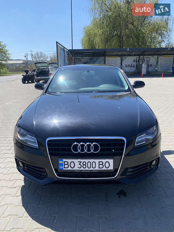 Седан Audi A4 2011 в Біляївці