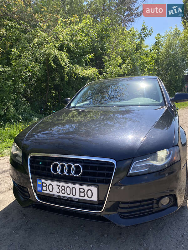 Седан Audi A4 2011 в Біляївці