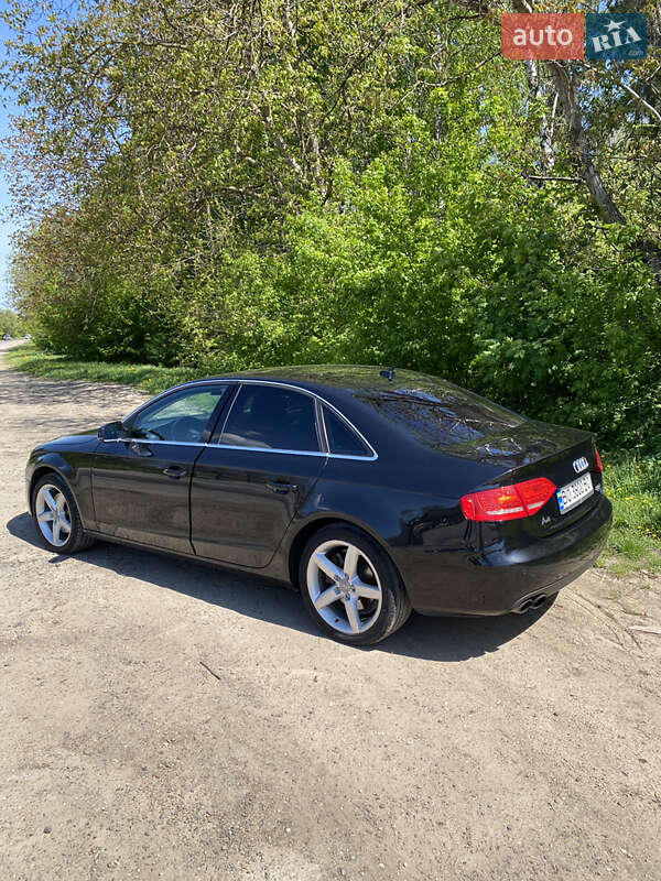 Седан Audi A4 2011 в Біляївці