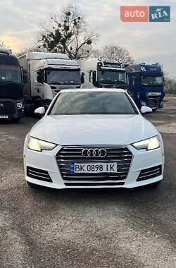 Седан Audi A4 2017 в Луцьку