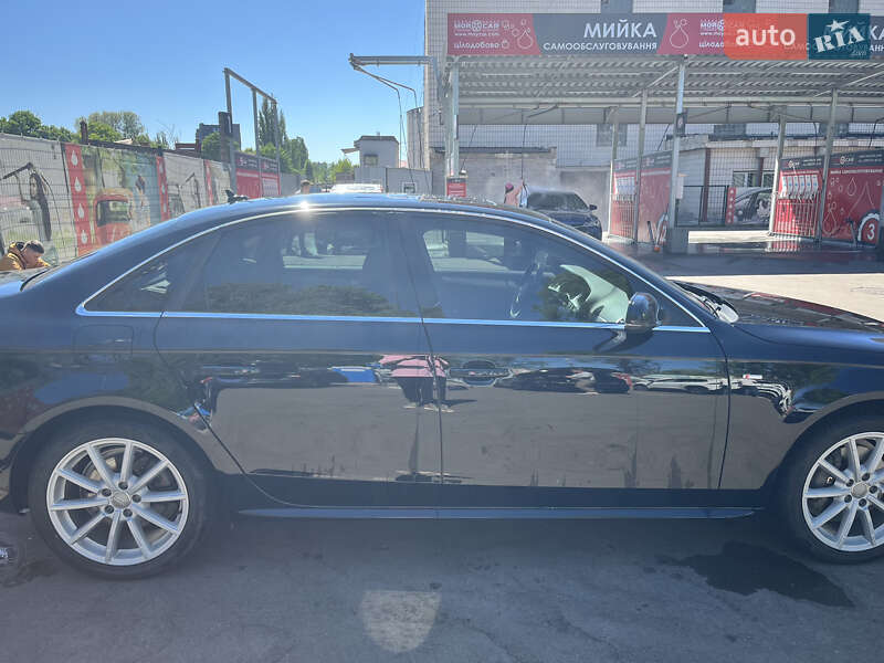 Седан Audi A4 2015 в Києві