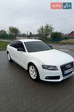 Седан Audi A4 2010 в 