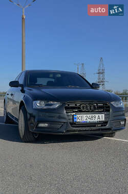 Седан Audi A4 2012 в 