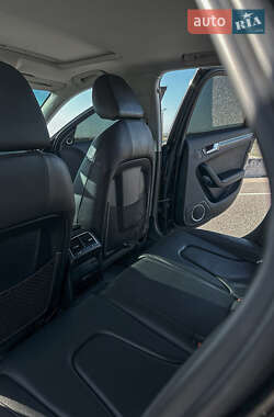 Седан Audi A4 2012 в 