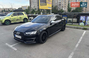 Седан Audi A4 2017 в Киеве