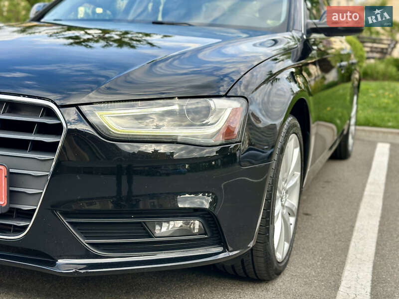 Седан Audi A4 2013 в Києві