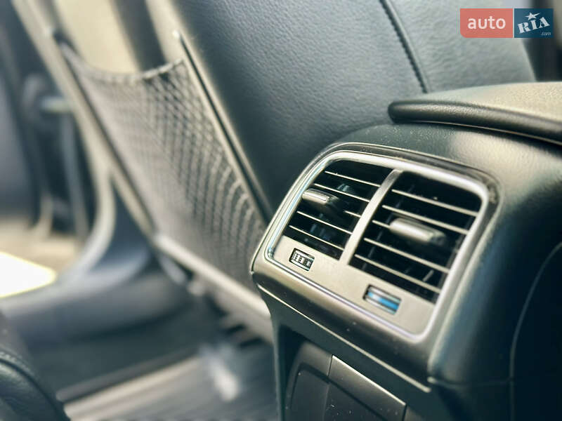 Седан Audi A4 2013 в Києві