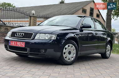 Седан Audi A4 2004 в 