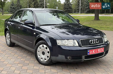 Седан Audi A4 2004 в 