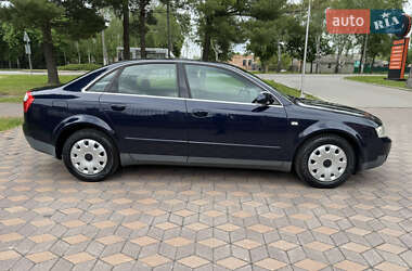 Седан Audi A4 2004 в 