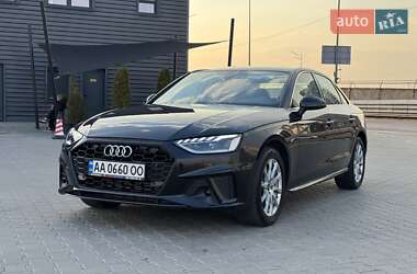 Седан Audi A4 2022 в Киеве