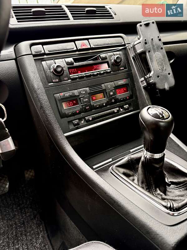 Седан Audi A4 2001 в Дрогобичі