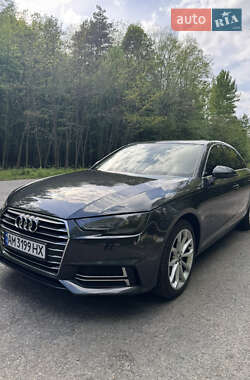 Седан Audi A4 2018 в 