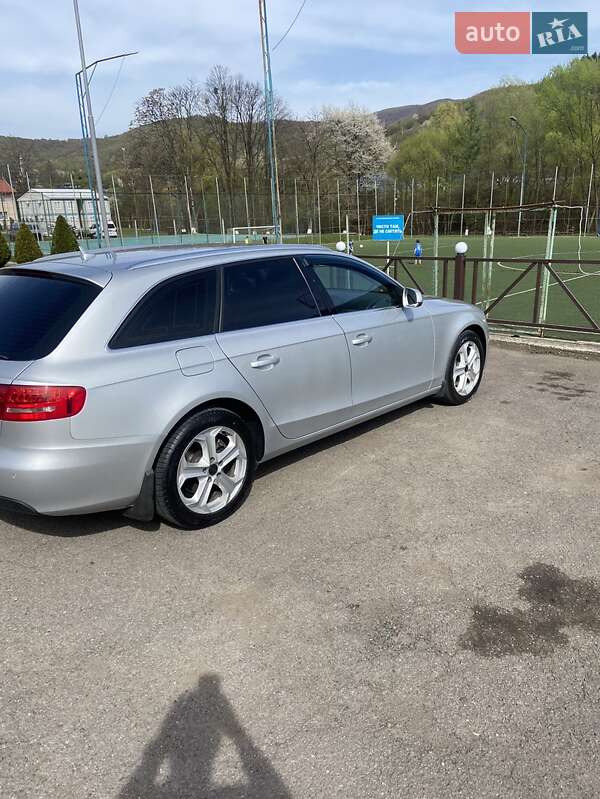 Audi A4 2011