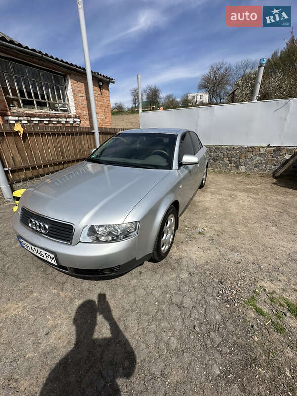 Седан Audi A4 2002 в Одессе