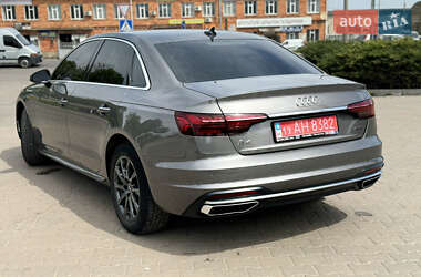Седан Audi A4 2021 в 
