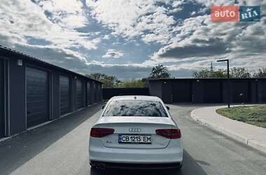 Седан Audi A4 2013 в 