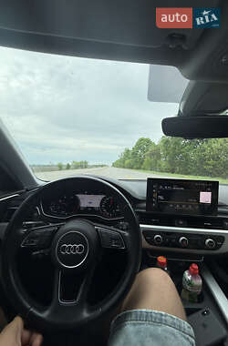 Седан Audi A4 2020 в 