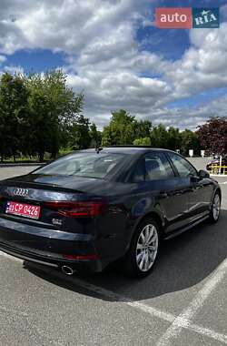 Седан Audi A4 2018 в 