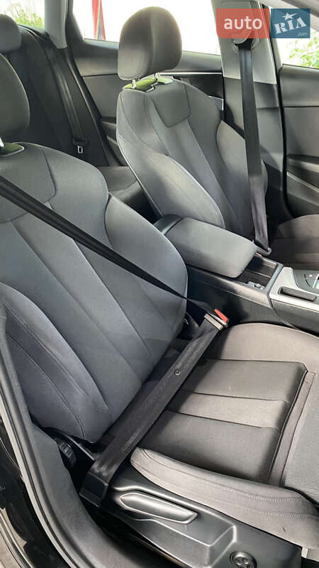 Універсал Audi A4 2017 в Володимирі