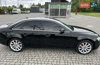 Седан Audi A4 2013 в Львове