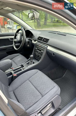 Седан Audi A4 2005 в 