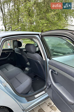 Седан Audi A4 2005 в 