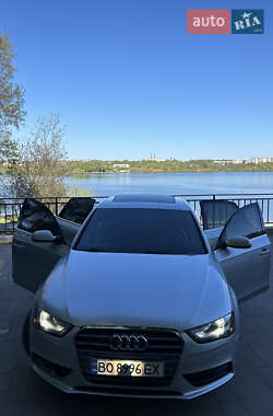 Седан Audi A4 2012 в 