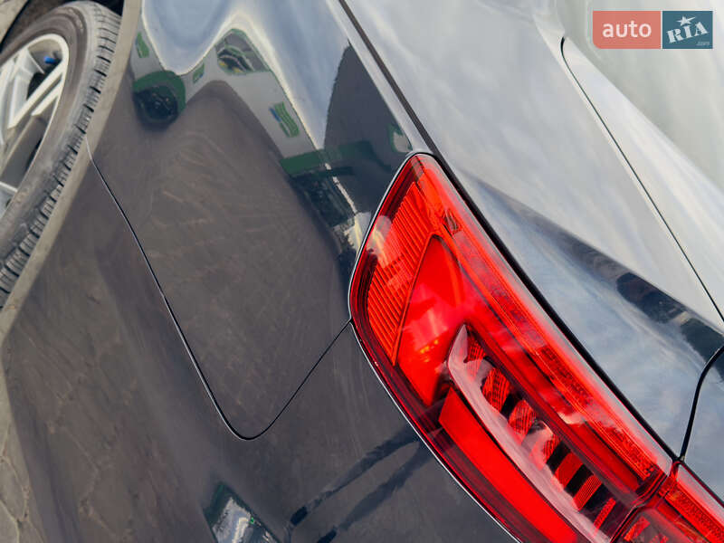 Седан Audi A4 2015 в Золочеве