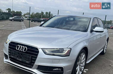 Седан Audi A4 2013 в 