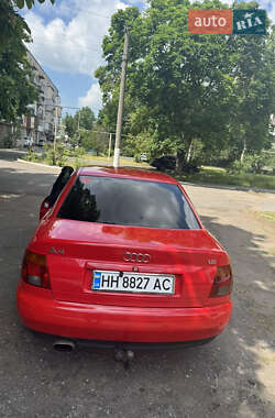 Седан Audi A4 1995 в 