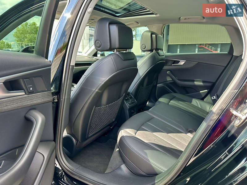 Седан Audi A4 2017 в Киеве