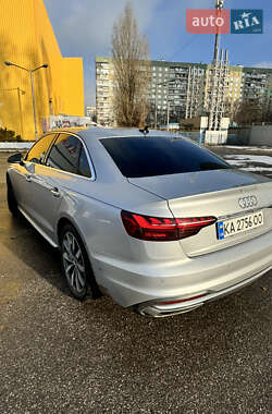 Седан Audi A4 2021 в 
