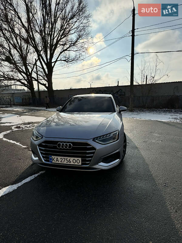 Седан Audi A4 2021 в Харькове