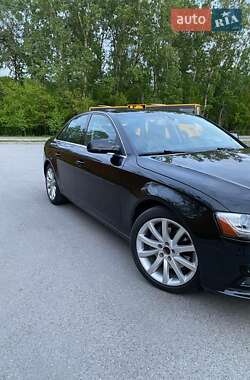 Седан Audi A4 2013 в 