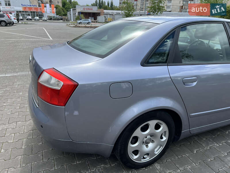 Седан Audi A4 2004 в Хмельницькому