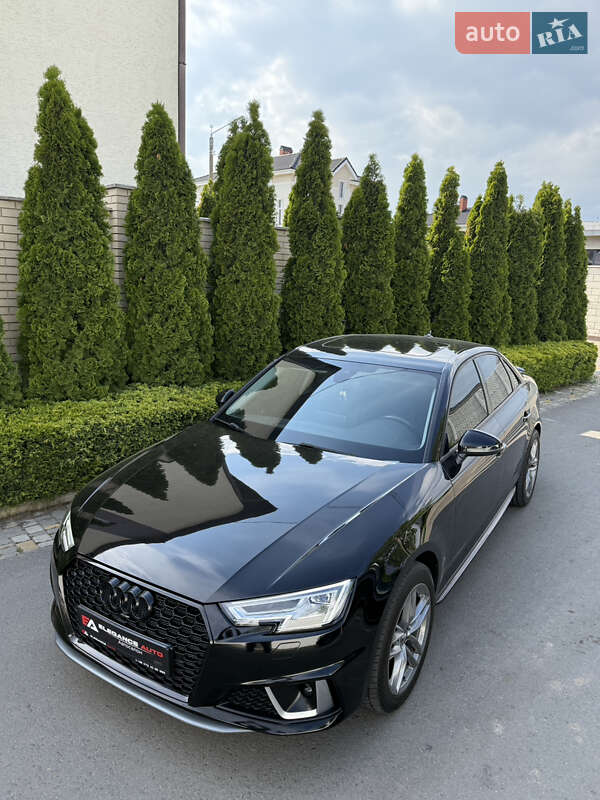Седан Audi A4 2016 в Одесі