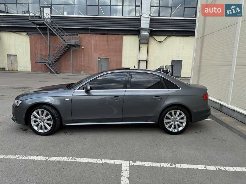 Седан Audi A4 2014 в Києві