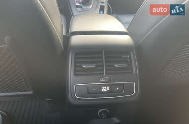 Седан Audi A4 2018 в 