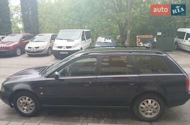 Універсал Audi A4 1996 в 