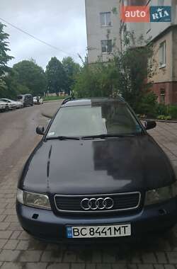 Універсал Audi A4 1996 в 
