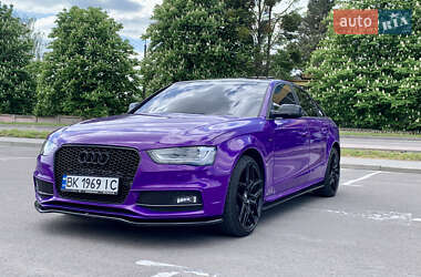 Седан Audi A4 2013 в Рівному