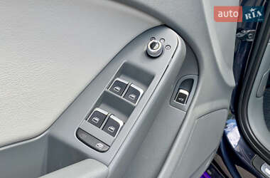 Седан Audi A4 2013 в 
