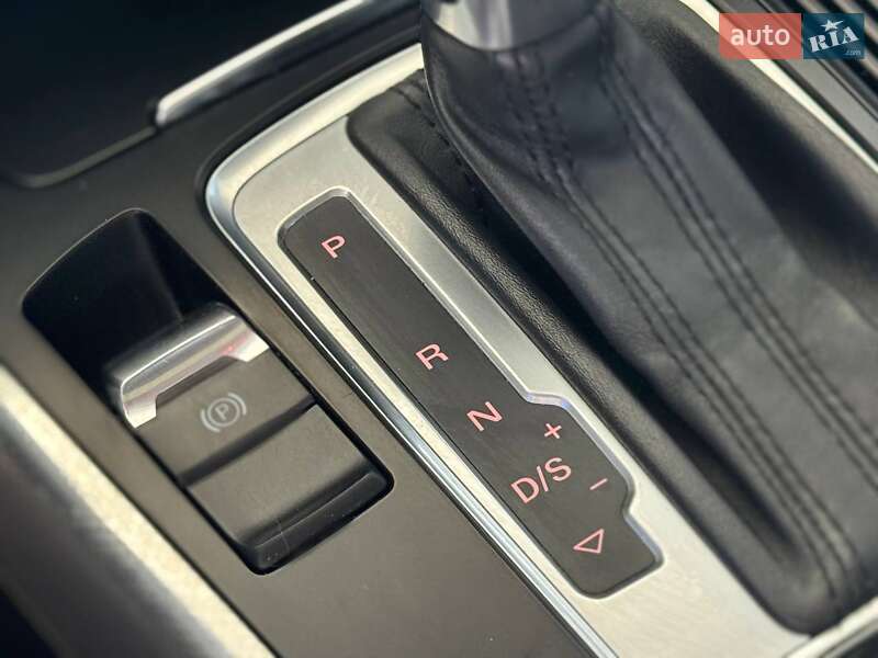 Седан Audi A4 2012 в Одесі