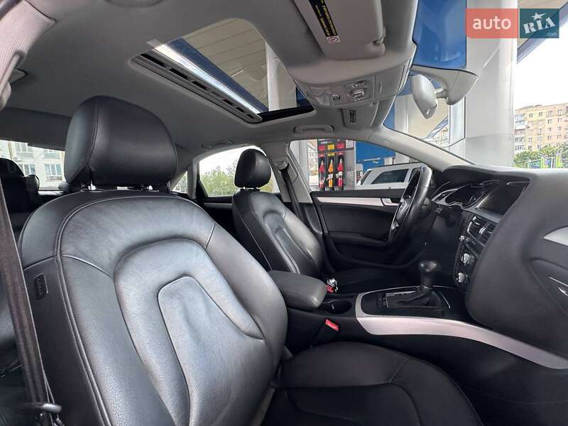 Седан Audi A4 2012 в Одесі