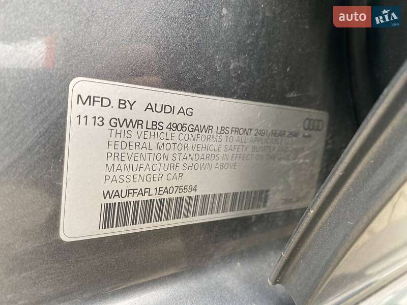 Седан Audi A4 2013 в Львове