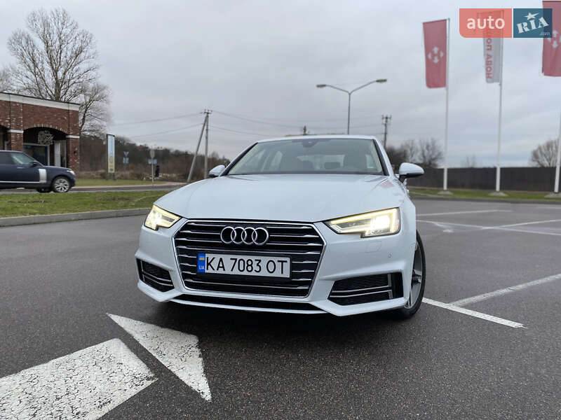Седан Audi A4 2016 в Киеве
